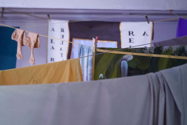 Un aperçu de l'exposition Amour Cycle Court